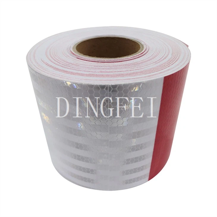 Reflecterende tape voor hek