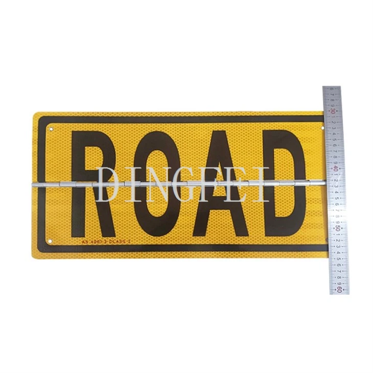 Reflective Warning Signs Aluminum Hinged Road Train